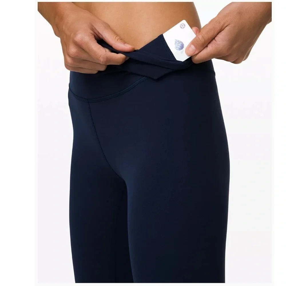 NWT lululemon Align HR crop 21”